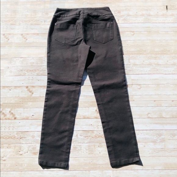 PECK & PECK JEANS. Size 6 petite. - Picture 5 of 10